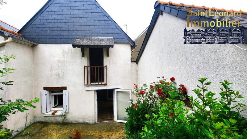 Maison traditionnelle - 158 m² - 8 pièces