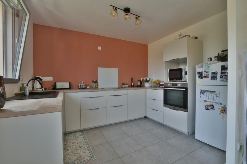 Maison - 111 m² - 6 pièces