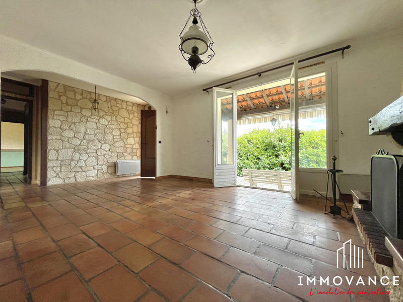 Maison traditionnelle - 158 m² - 6 pièces