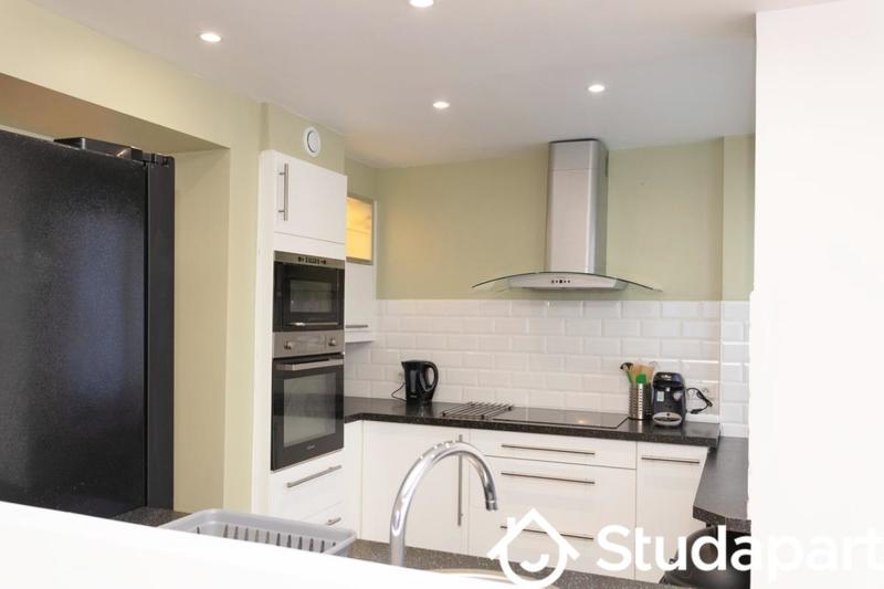 Chambre - 9 m² - 1 pièce