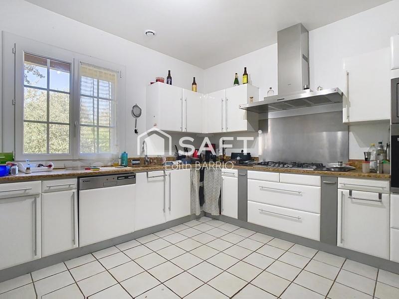 Maison - 167 m² - 6 pièces