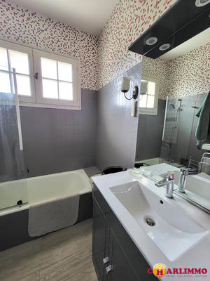 Maison traditionnelle - 113 m² - 6 pièces