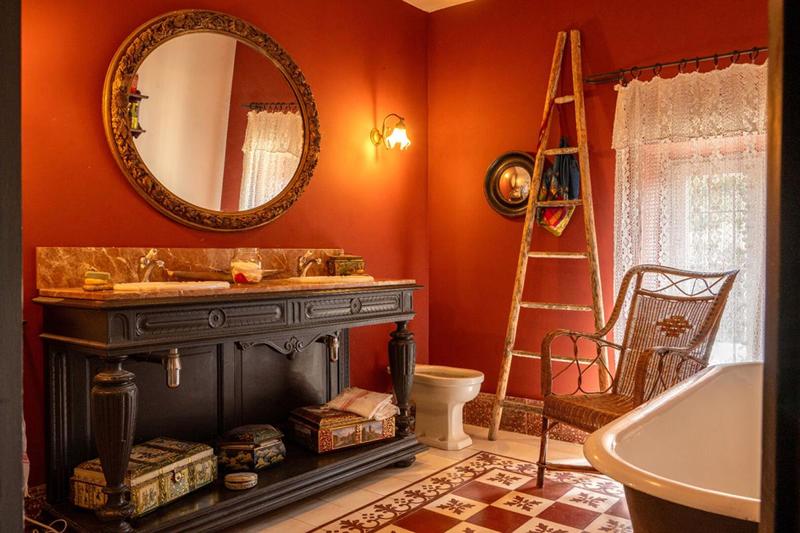 Maison - 345 m² - 8 pièces