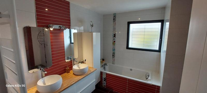 Maison - 135 m² - 5 pièces