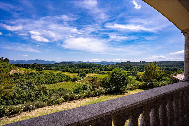 Propriété - 188 m² - 6 pièces