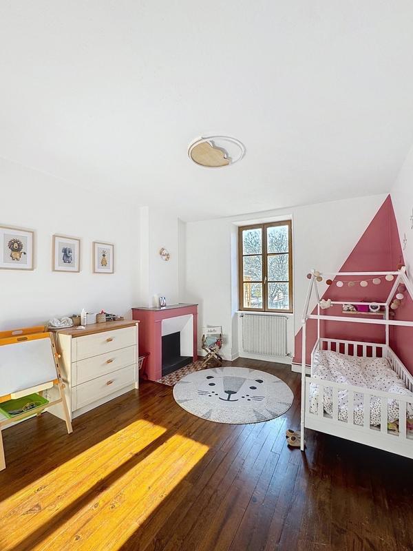 Maison - 185 m² - 7 pièces