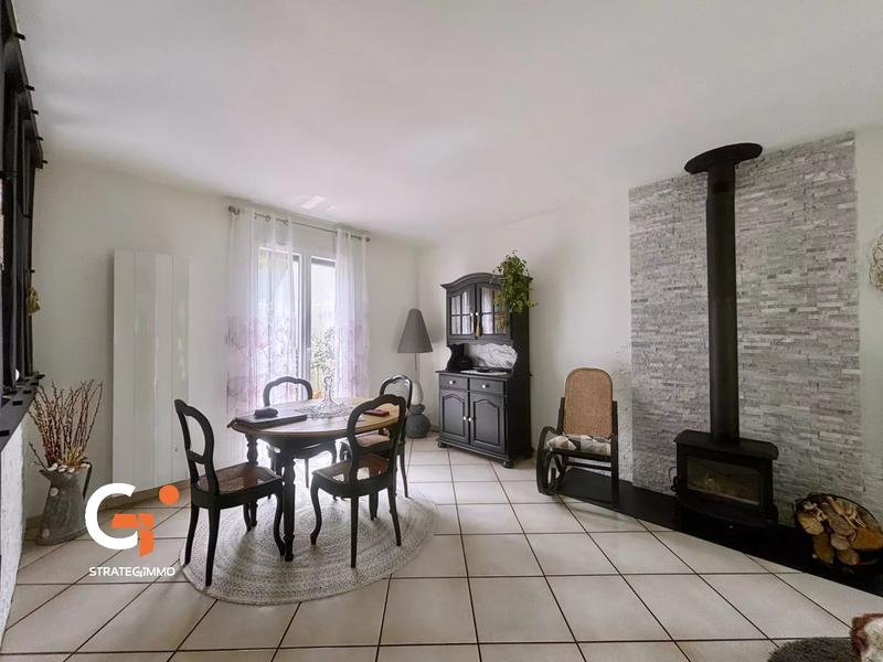 Maison - 90 m² - 5 pièces