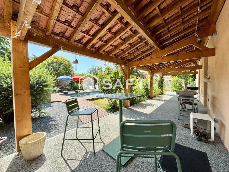 Maison - 200 m² - 6 pièces