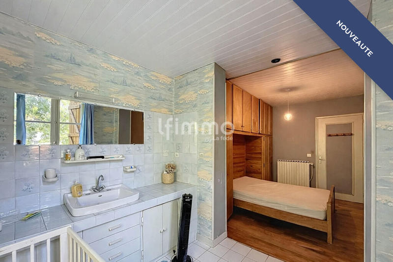 Maison - 201 m² - 5 pièces