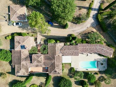 Propriété - 314 m² - 10 pièces