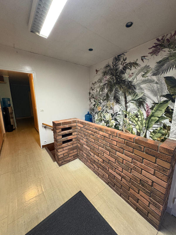 Local commercial - 77 m² - 4 pièces