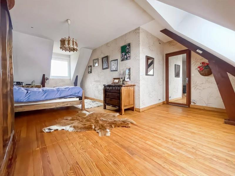 Maison - 145 m² - 7 pièces