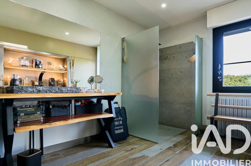 Maison - 180 m² - 7 pièces