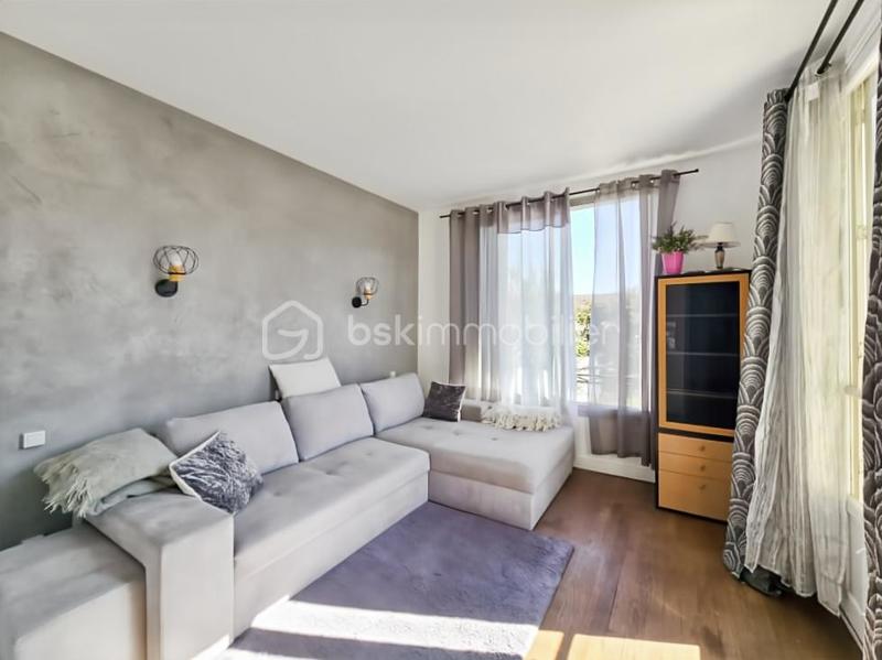 Demeure - 165 m² - 10 pièces