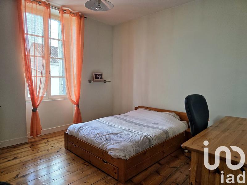 Maison - 380 m² - 12 pièces