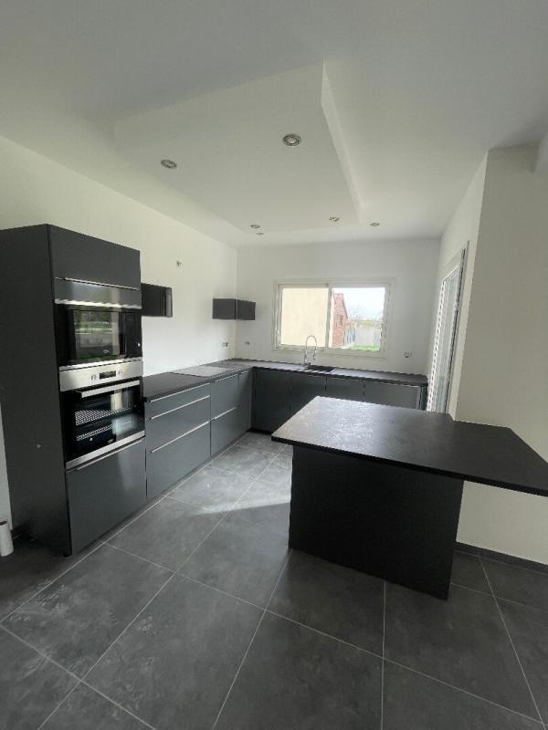 Maison - 110 m² - 4 pièces