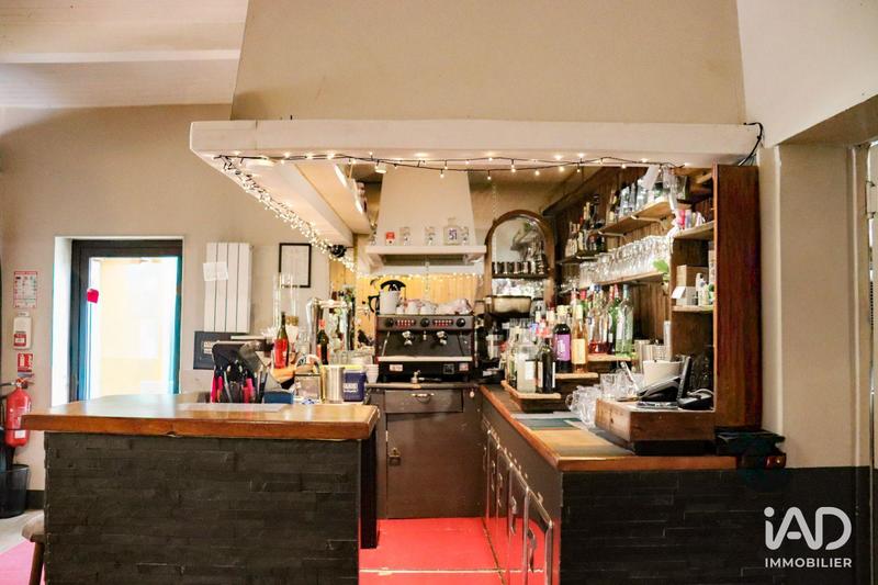 Local commercial - 240 m²