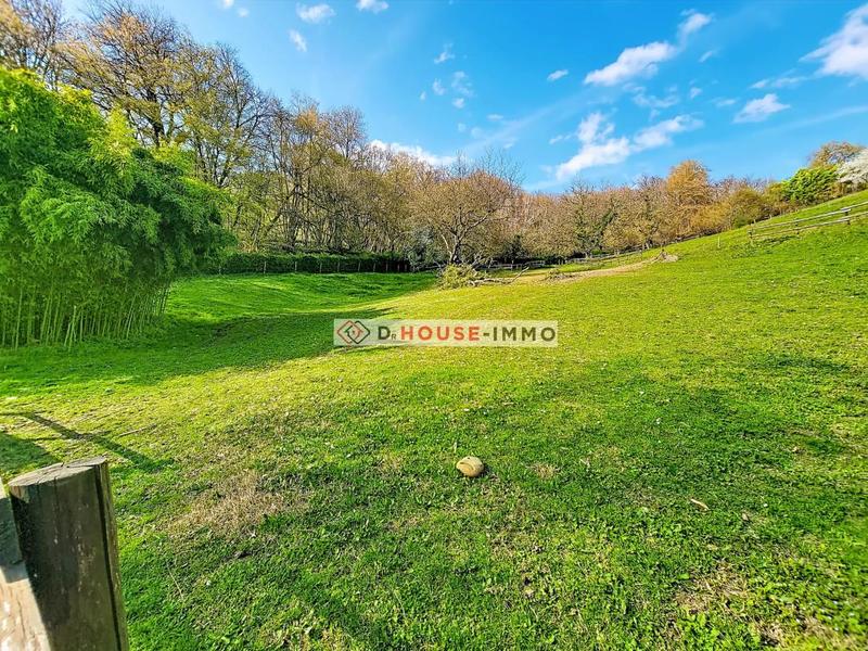 Propriété - 300 m² - 8 pièces