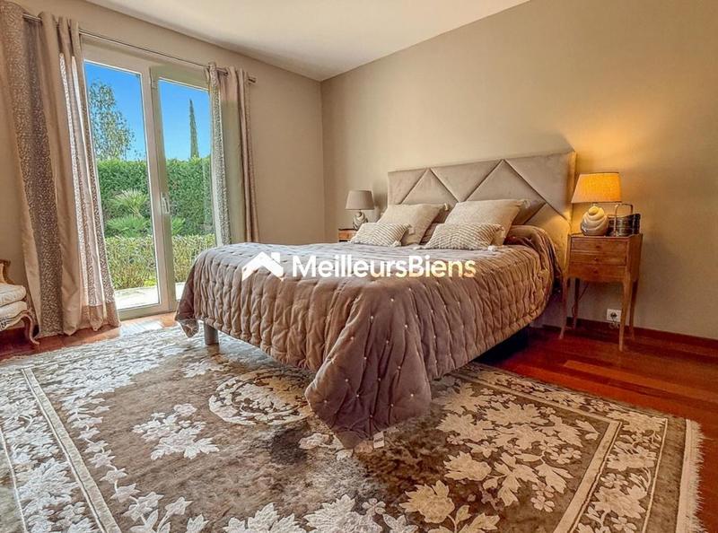 Maison de campagne - 268 m² - 8 pièces