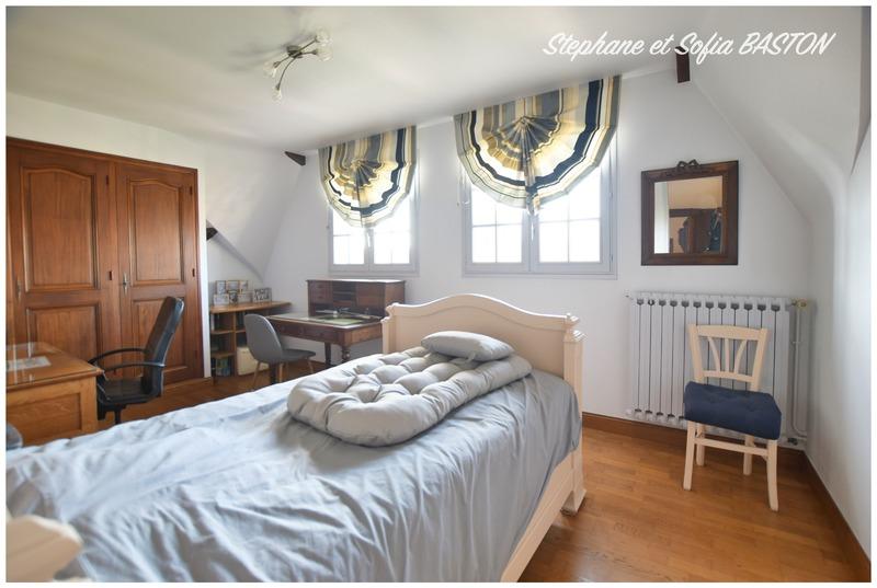 Maison - 152 m² - 6 pièces