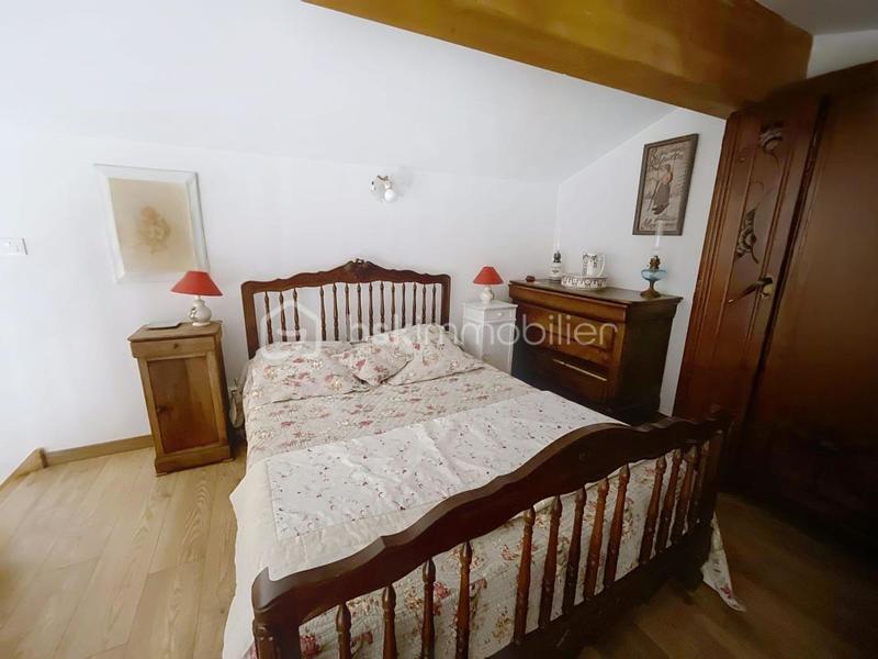 Maison - 137 m² - 7 pièces