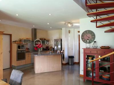 Maison de village - 250 m² - 7 pièces