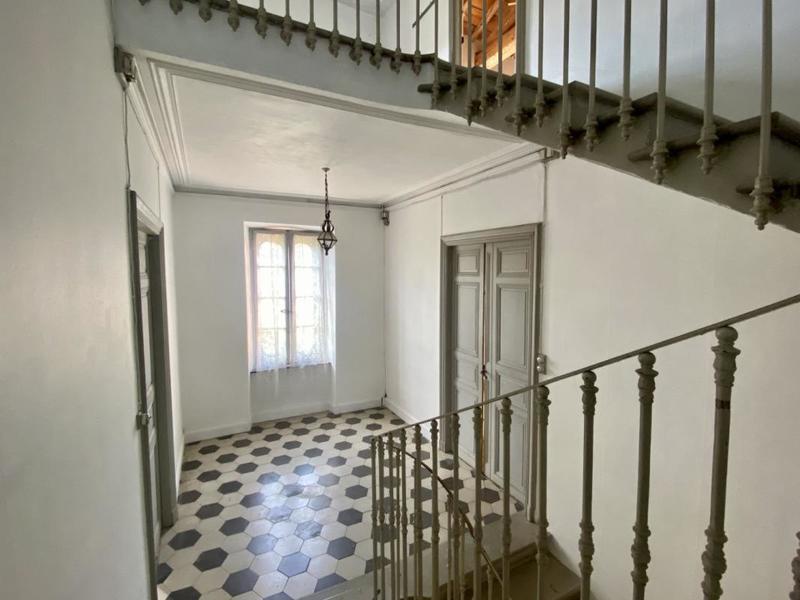 Maison - 400 m² - 20 pièces