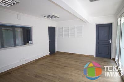 Local commercial - 75 m²