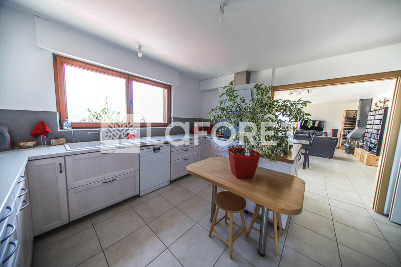 Maison - 157 m² - 5 pièces