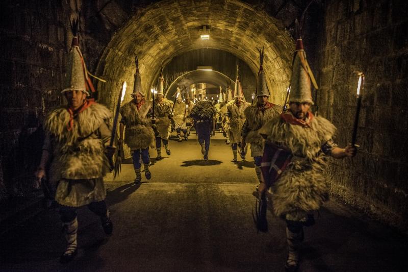 Projection du documentaire "Sorgina, banaiz !"