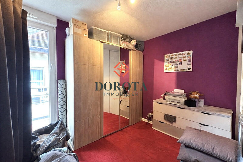 Appartement - 80 m² - 4 pièces