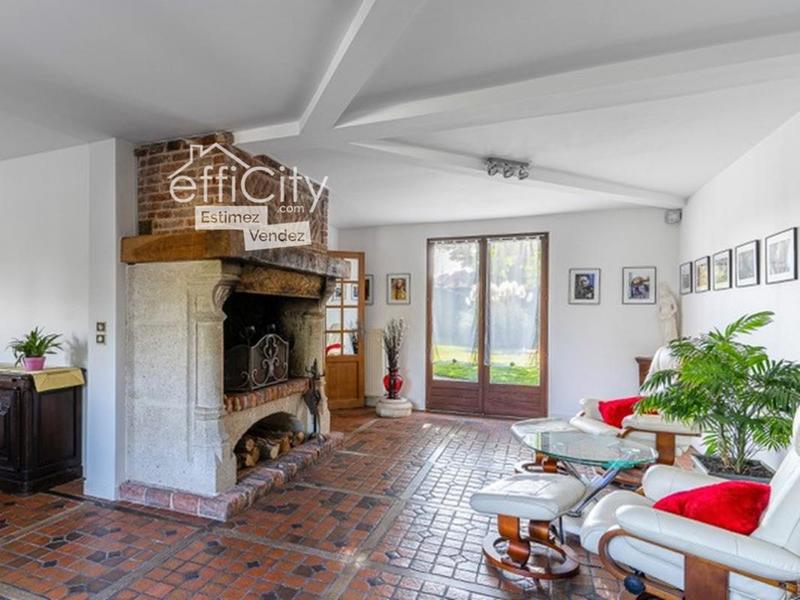 Maison - 250 m² - 9 pièces