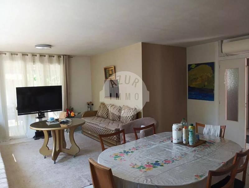 Maison - 197 m² - 7 pièces