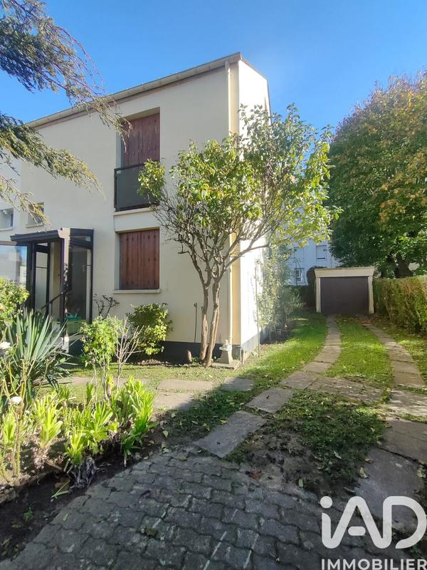 Maison - 94 m² - 5 pièces