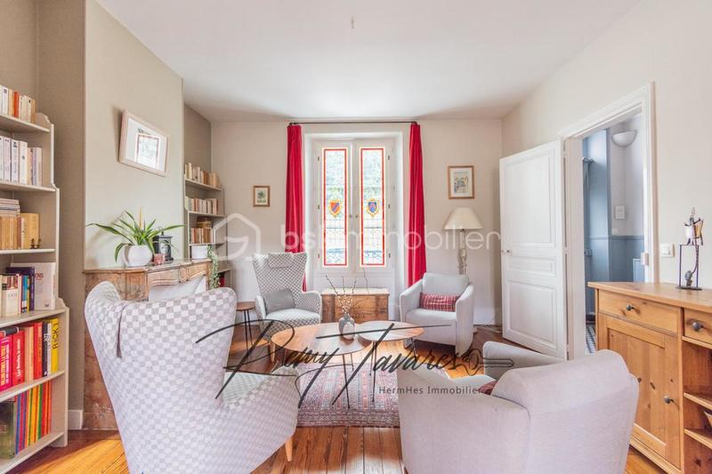 Demeure - 170 m² - 7 pièces