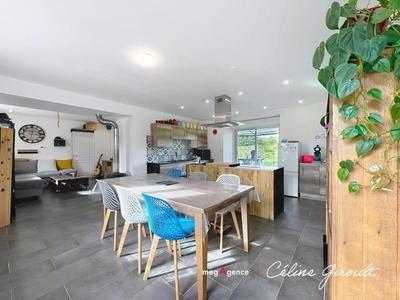 Maison en pierre - 130 m² - 5 pièces