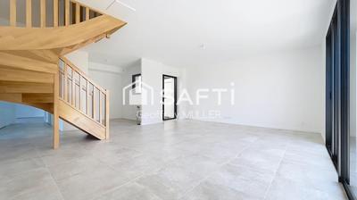 Maison - 105 m² - 5 pièces