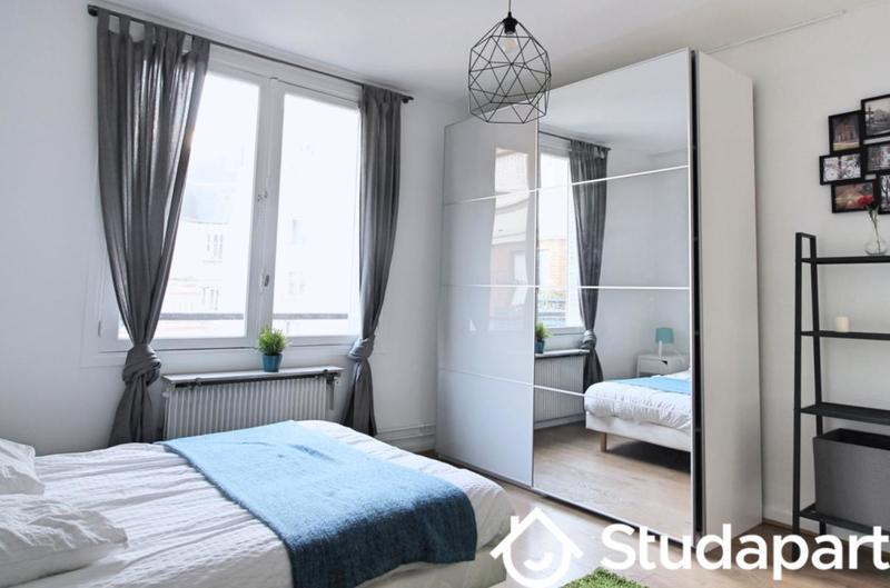 Chambre - 11 m² - 1 pièce