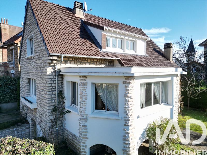 Maison - 135 m² - 5 pièces