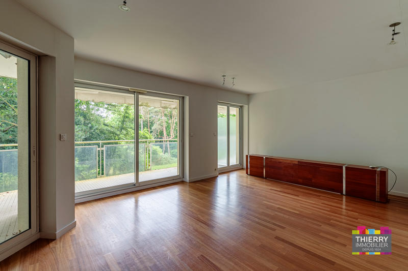 Appartement - 283 m² - 7 pièces