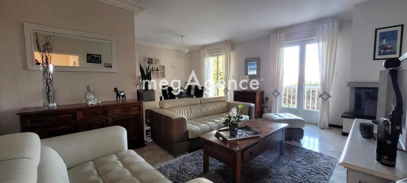 Maison - 168 m² - 6 pièces