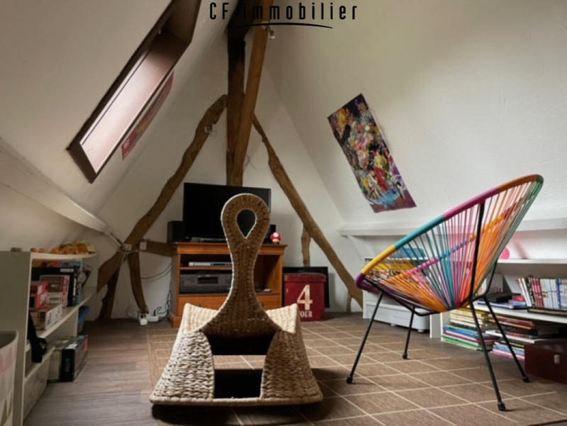 Maison - 250 m² - 8 pièces