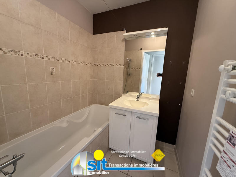 Villa - 80 m² - 4 pièces