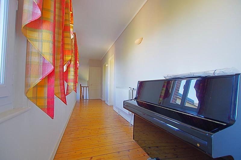 Maison bourgeoise - 278 m² - 7 pièces