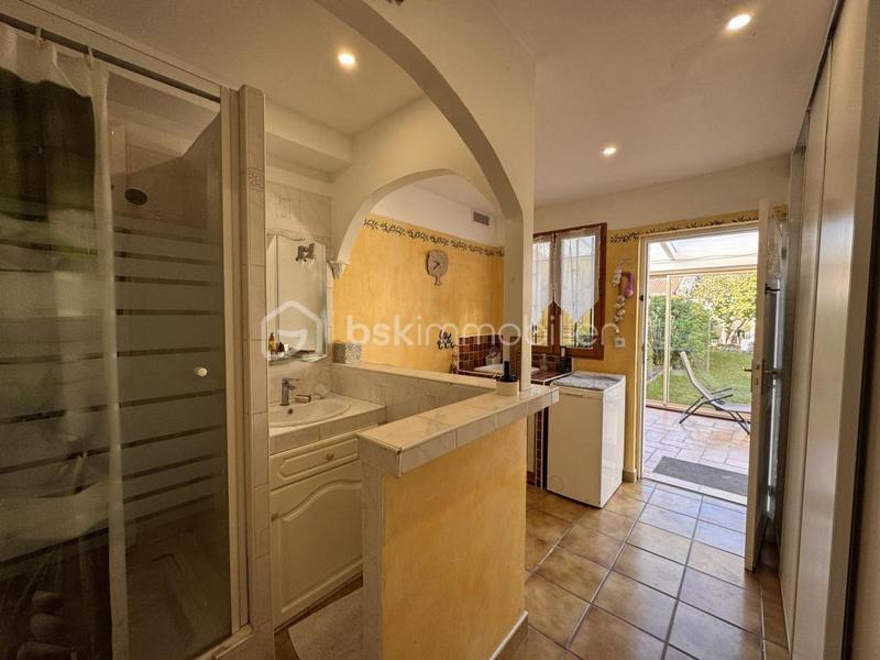 Maison traditionnelle - 168 m² - 9 pièces