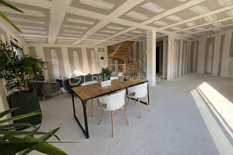 Maison - 150 m² - 5 pièces