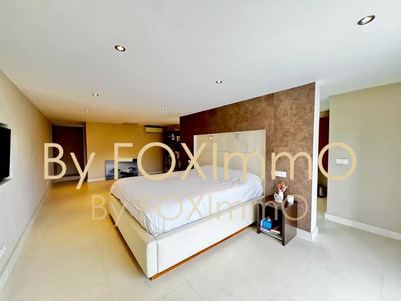 Maison - 346 m² - 7 pièces