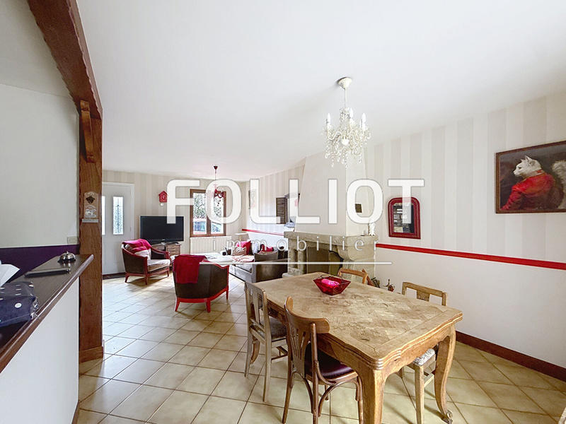 Maison - 140 m² - 6 pièces