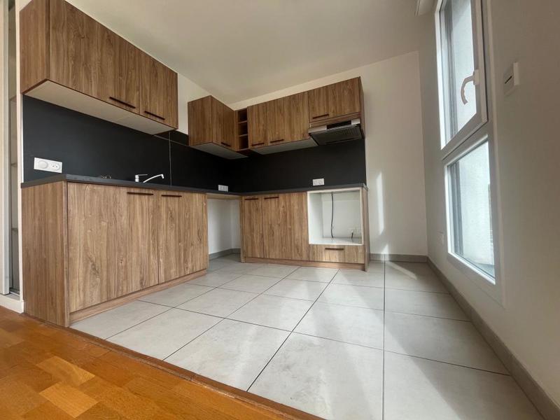 Appartement - 82 m² - 4 pièces