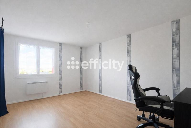 Maison - 87 m² - 4 pièces